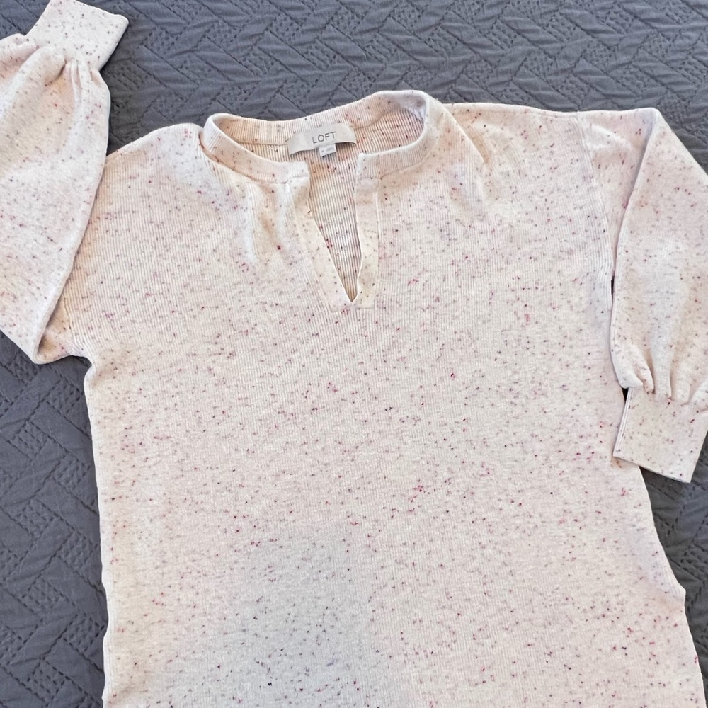 LOFT Women’s sweater Pink and Purple Flecks